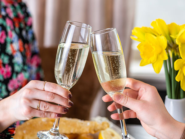 Bottomless Bubbles this Easter at The Old Cottage in Cardiff