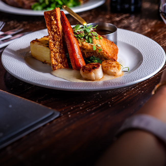 Explore our great offers on Pub food at The Old Cottage
